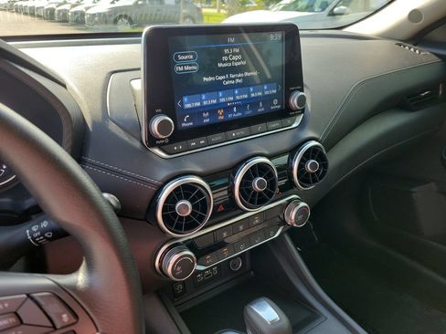 Certified 2024 Nissan Sentra SV FWD image 23
