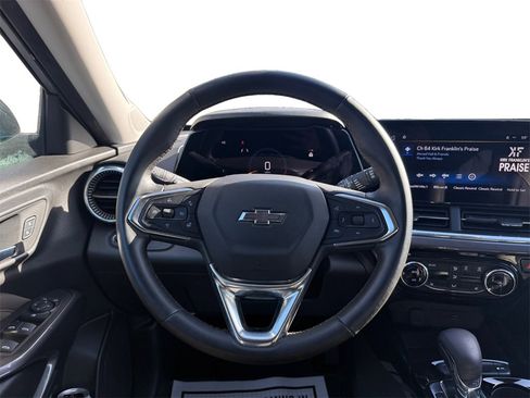 Used 2025 Chevrolet Trax ACTIV w/ Driver Confidence Package image 12
