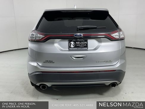 Used 2018 Ford Edge Titanium image 9