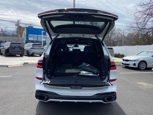Used 2024 BMW X7 xDrive40i w/ M Sport Package image 26