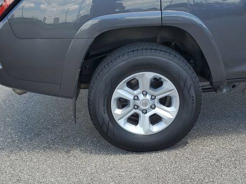 Used 2023 Toyota 4Runner SR5 Premium w/ Moonroof Package AWD/4WD image 5
