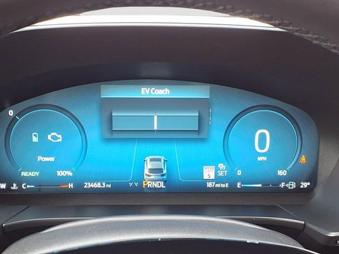 Used 2025 Ford Escape Platinum image 19