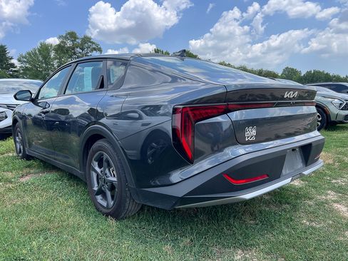 Used 2025 Kia K4 FWD image 2