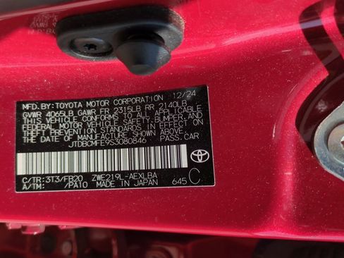 Certified 2025 Toyota Corolla LE image 15