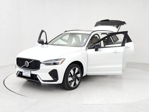 Certified 2024 Volvo XC60 T8 Plus w/ Protection Package Premier image 9
