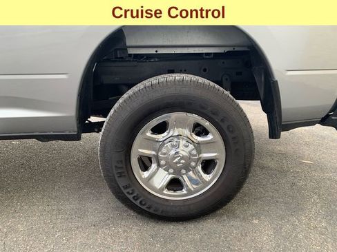 Used 2024 RAM 2500 Big Horn w/ Bed Utility Group image 9