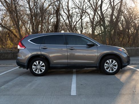 Used 2014 Honda CR-V EX image 10