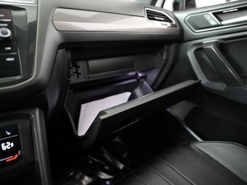 Used 2022 Volkswagen Tiguan SE R-Line FWD image 48