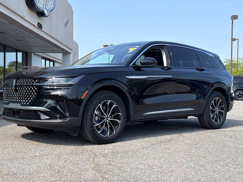 Certified 2025 Lincoln Nautilus Premier w/ Equipment Group 102A AWD/4WD image 5