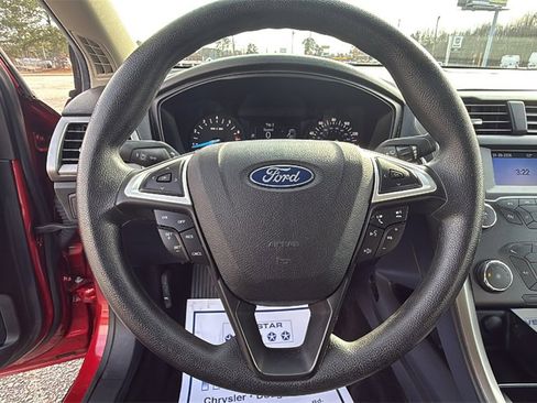 Used 2020 Ford Fusion S image 21