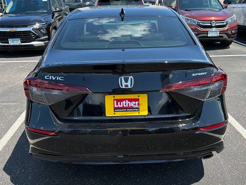 Used 2025 Honda Civic Sport image 6