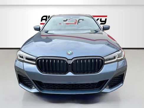 Used 2023 BMW M550i xDrive w/ Executive Package AWD/4WD image 2