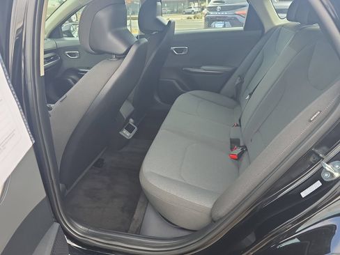 Used 2025 Kia K4 FWD image 22