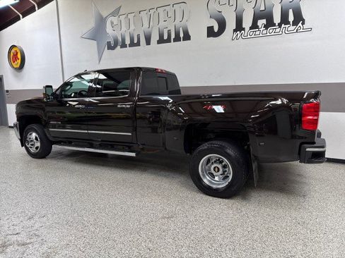 Used 2019 Chevrolet Silverado 3500 LTZ w/ Duramax Plus Package image 6