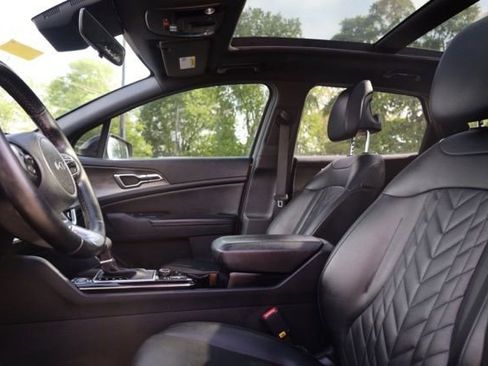 Certified 2024 Kia Sportage X-Line w/ X-Line Premium Package image 18