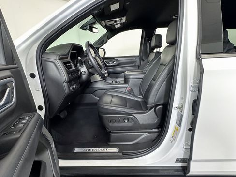 Used 2022 Chevrolet Tahoe LT w/ Luxury Package image 10