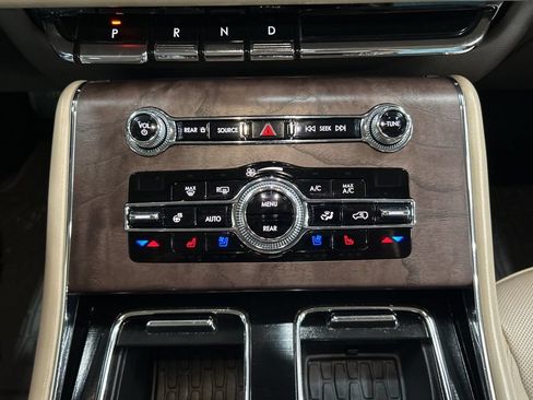 Certified 2020 Lincoln Aviator Reserve w/ Equipment Group 201A AWD/4WD image 21