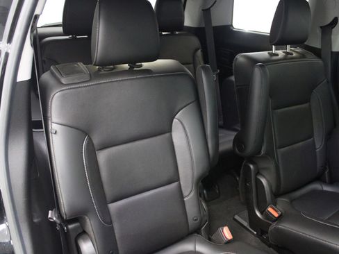 Used 2019 GMC Acadia SLT image 29