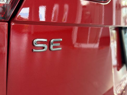Certified 2024 Volkswagen Tiguan SE R-Line FWD image 35
