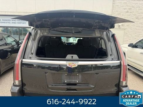 Used 2015 Cadillac Escalade ESV Premium AWD/4WD image 9