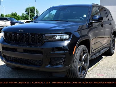 New 2025 Jeep Grand Cherokee L Altitude