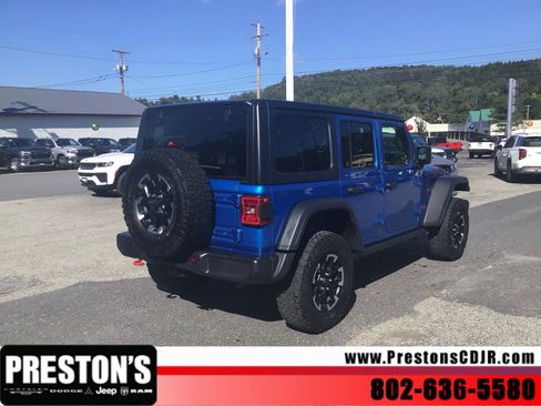 Used 2025 Jeep Wrangler Unlimited Rubicon AWD/4WD image 5