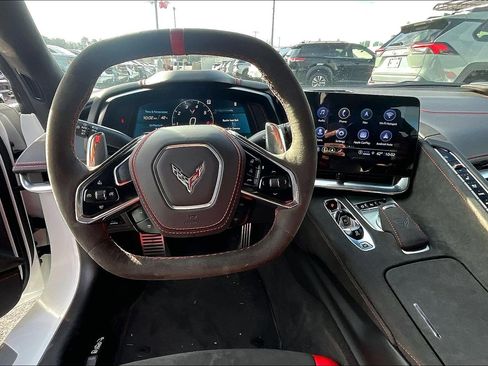 Used 2023 Chevrolet Corvette 3LT w/ Z51 Performance Package image 5