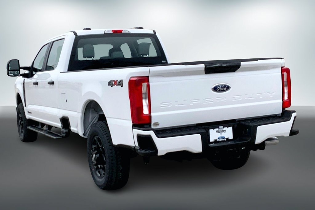 New 2026 Ford F250 XL w/ STX Appearance Package AWD/4WD image 3