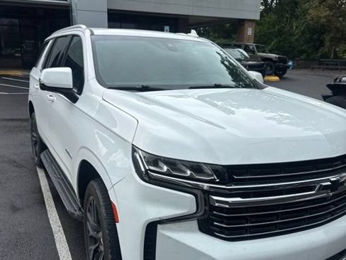 Used 2021 Chevrolet Tahoe LT w/ LT Signature Package AWD/4WD image 2