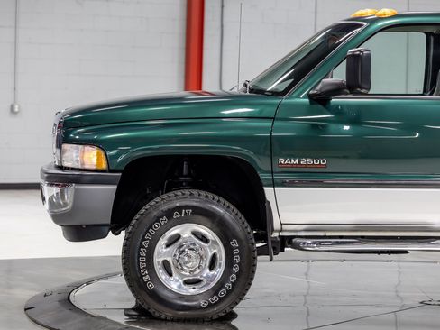 Used 2001 Dodge Ram 2500 Truck 4x4 Quad Cab image 10