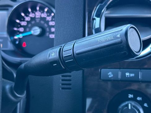 Used 2015 Ford F250 Platinum w/ FX4 Off-Road Package image 19