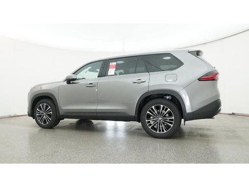 New 2026 Toyota Grand Highlander AWD Hybrid image 4