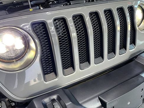 Used 2021 Jeep Wrangler Unlimited Sport w/ Technology Group AWD/4WD image 33