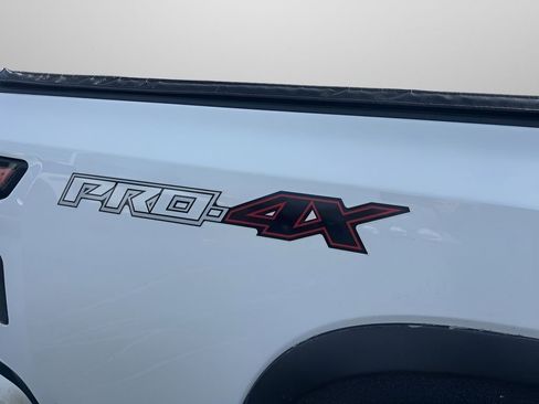 Used 2023 Nissan Frontier PRO-4X w/ Pro-4X Premium Package image 14