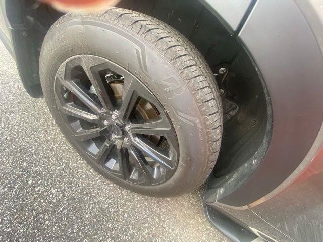 Certified 2026 Toyota Highlander Limited AWD/4WD image 9