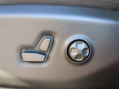 New 2026 Chrysler Pacifica Limited w/ S Appearance Package image 24