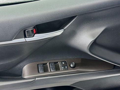 Used 2023 Toyota Camry SE w/ Convenience Package image 15