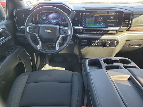 Used 2025 Chevrolet Silverado 1500 LT image 10