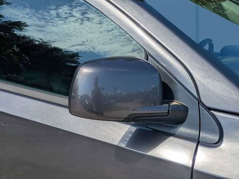 Used 2019 Dodge Journey GT FWD image 9