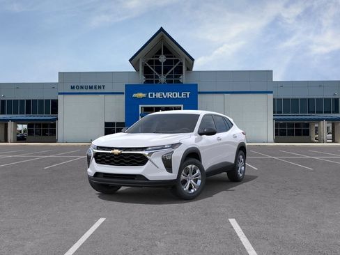 New 2026 Chevrolet Trax LS FWD image 8