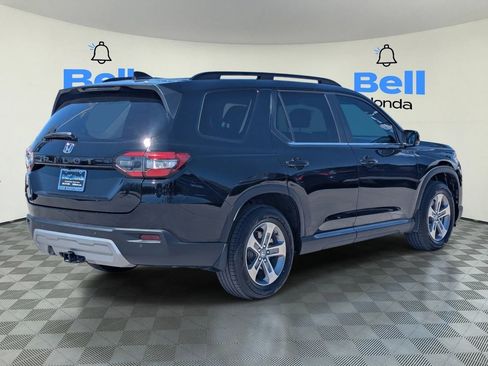 Certified 2025 Honda Pilot EX-L image 4