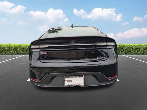 New 2026 Toyota Prius Plug-In Hybrid image 6