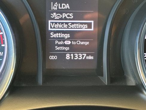 Certified 2020 Toyota Camry SE FWD image 28