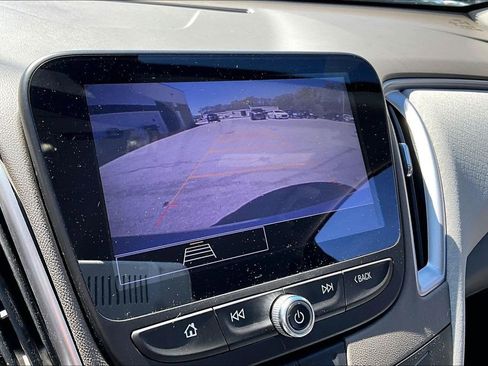 Used 2021 Chevrolet Malibu LS FWD image 13