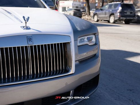 Used 2018 Rolls-Royce Ghost image 4