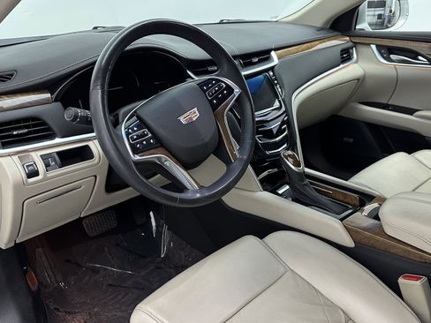 Used 2019 Cadillac XTS Luxury image 10