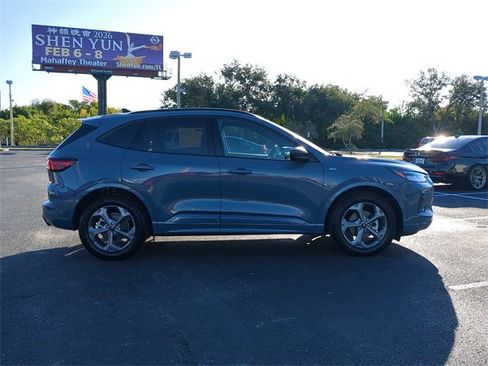 Used 2024 Ford Escape ST-Line w/ Tech Pack #1 image 6