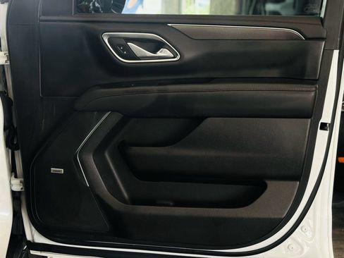 Used 2021 Chevrolet Suburban RST AWD/4WD image 44
