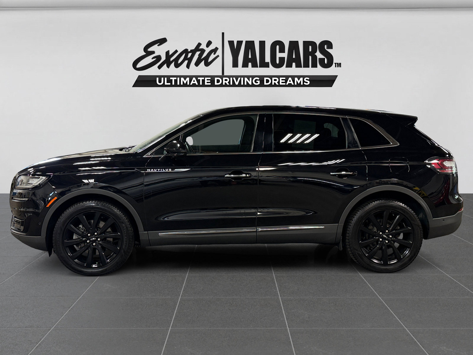 Used 2020 Lincoln Nautilus Reserve w/ Equipment Group 201A AWD/4WD image 2