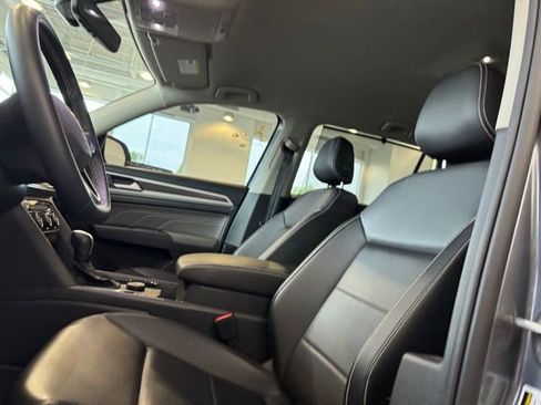 Used 2023 Volkswagen Atlas SE AWD/4WD image 9